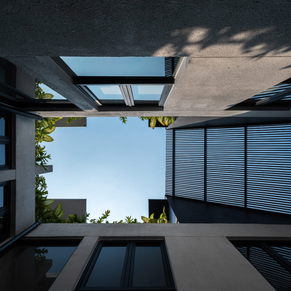AGo Architects_Twin House Ciomas_009