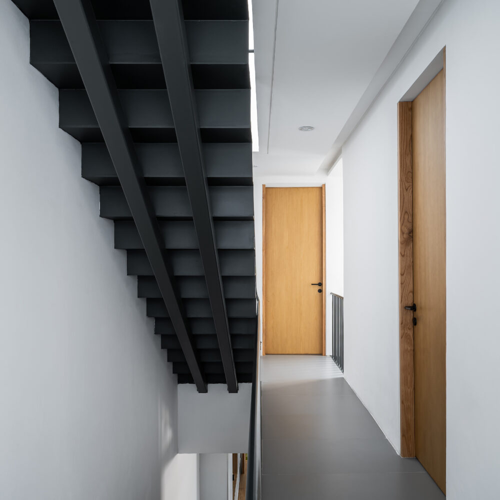 AGo Architects_Twin House Ciomas_015